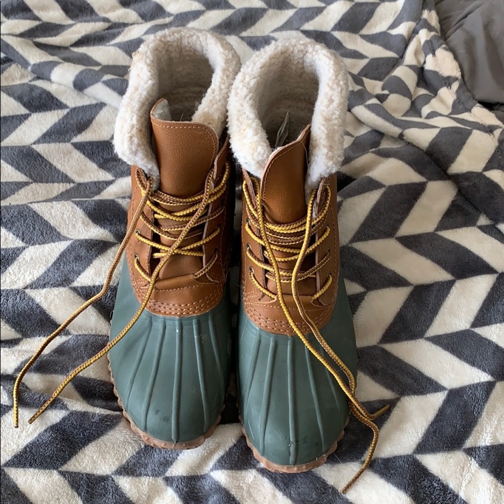 American eagle boots